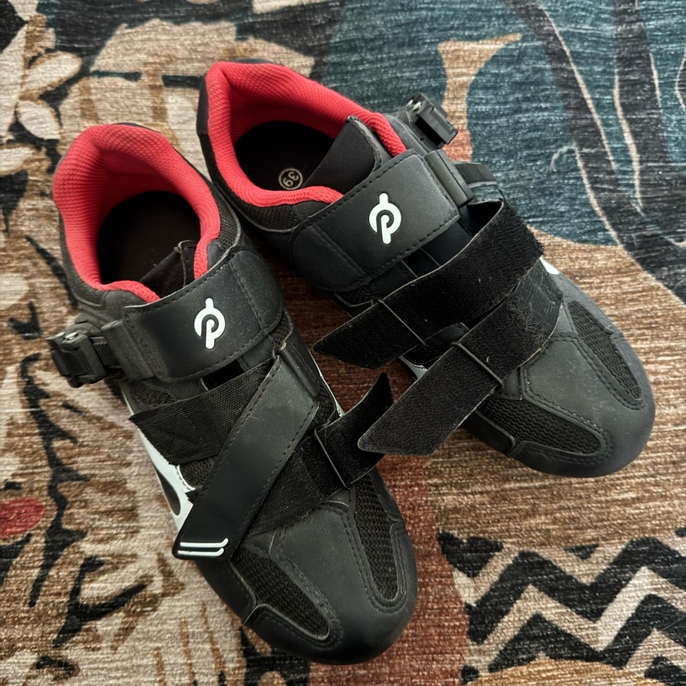 Size 39 Peloton Cycling Shoes